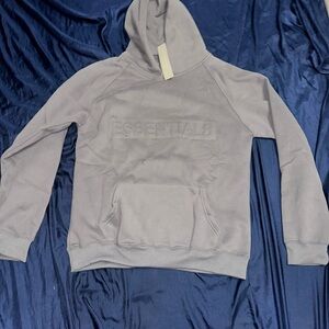 Essentials Fear of God Hoodie
Size Medium 
Grey colored
Brand new